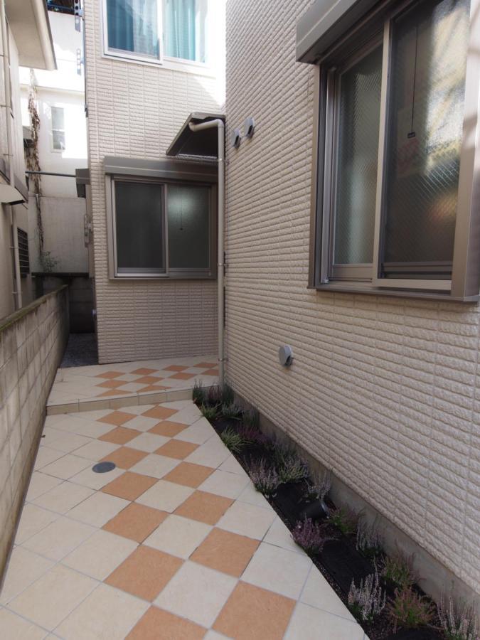 【great Location!】near Shinjuku Sta./cafe#202 * Tōkyō